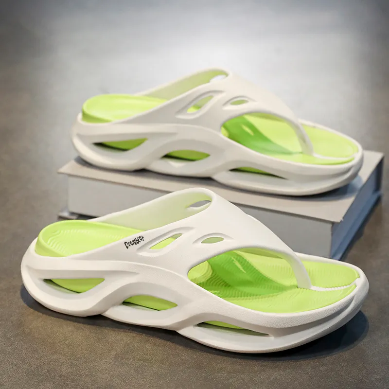 Budding Bear Quiet Odor Resistant Abrasion Resistant Slip Resistant Flip Flops Men's-6