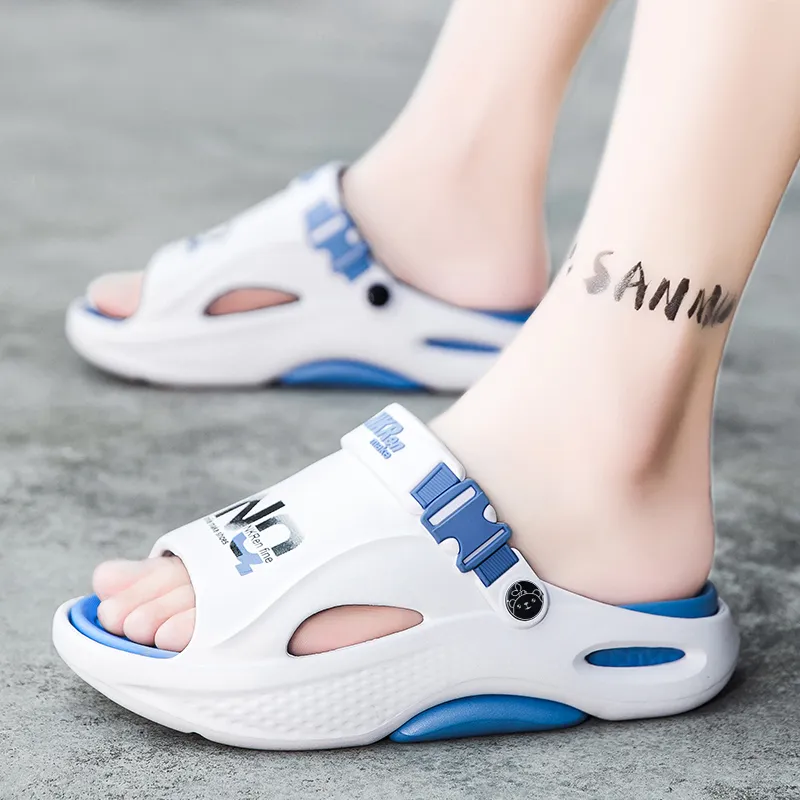 Budding Bear Beach Sandals Men's-13