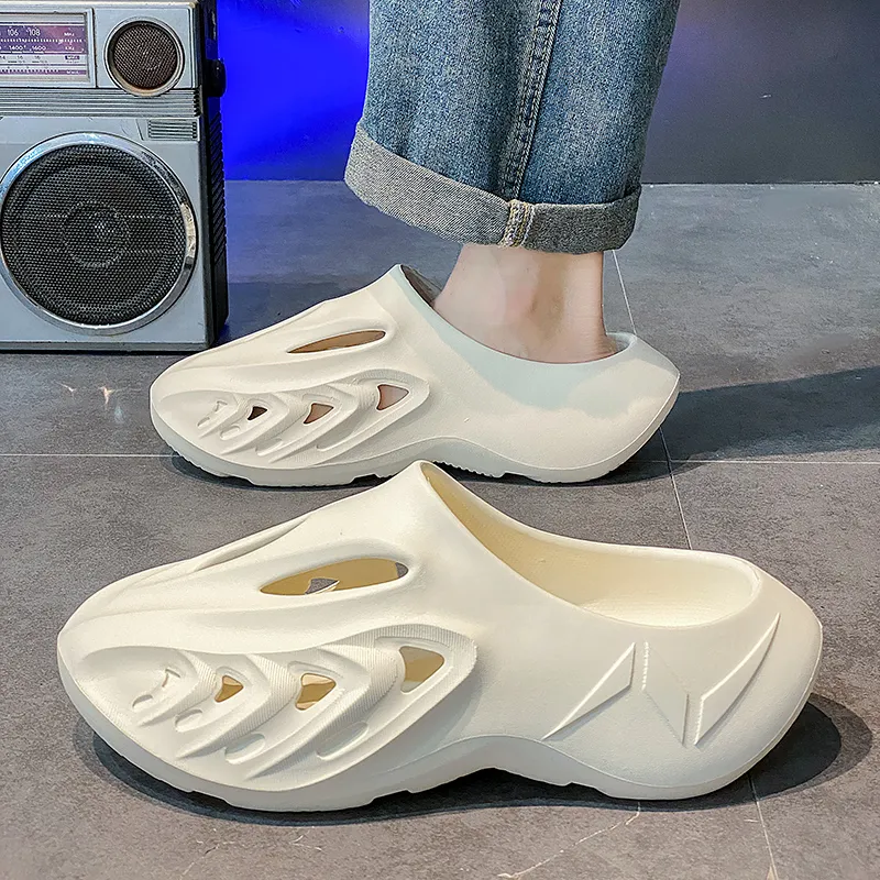 Budding Bear Clogs Men-14