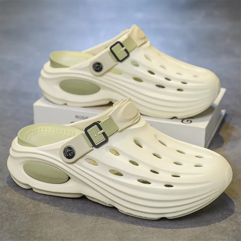 Budding Bear Clogs Men-16
