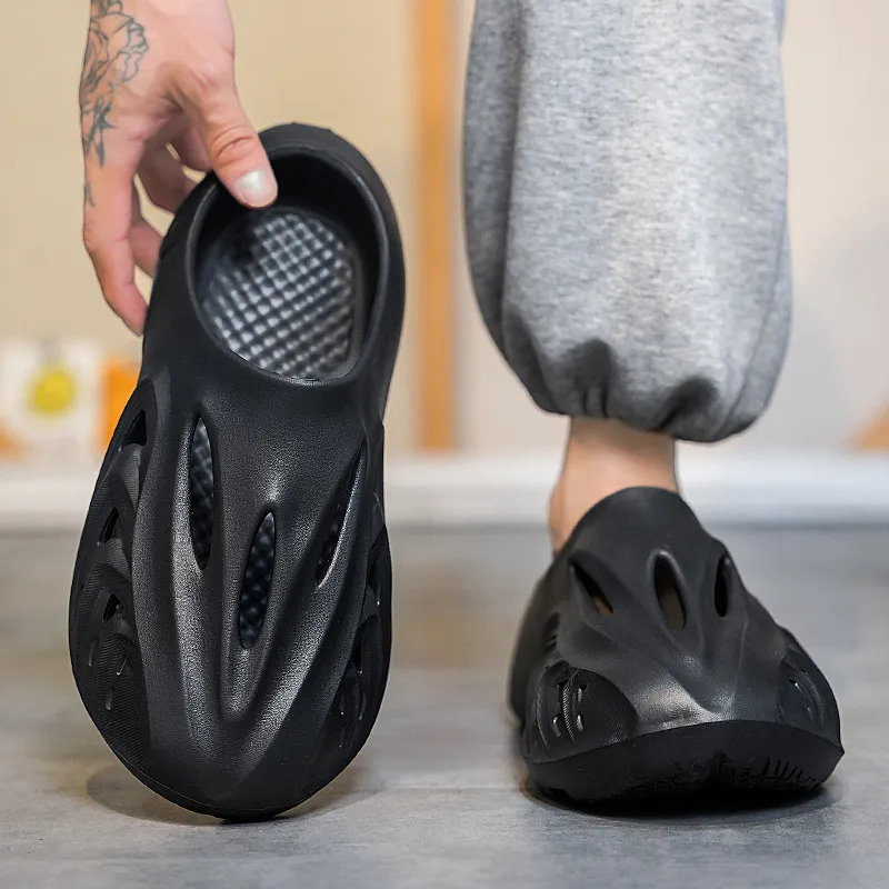 Budding Bear Clogs Men-9