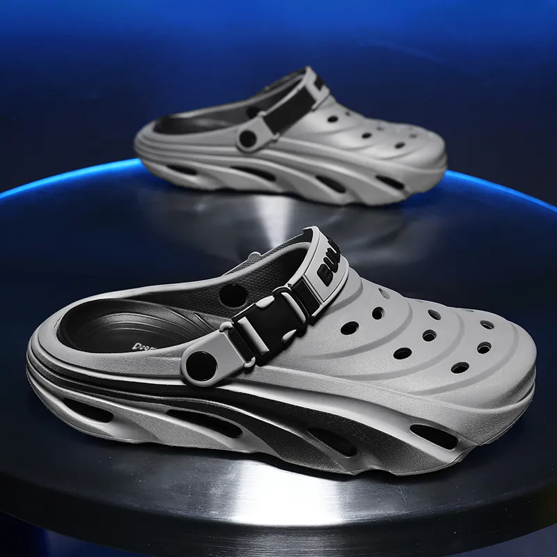 Budding Bear Clogs Men-3