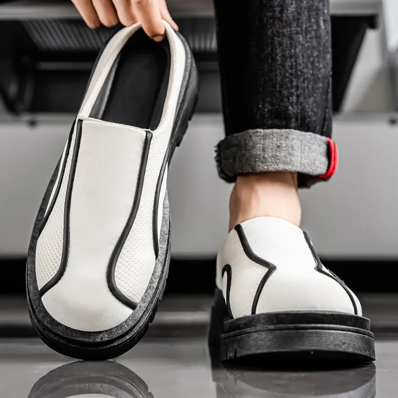 Budding Bear Closed Toe Slippers Men's-7