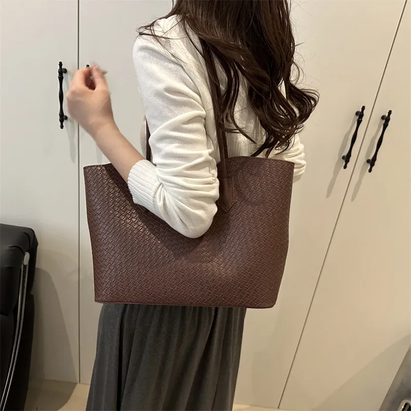 Kewuku PU Shoulder Bag Unisex Ecru/Silver/Black/Coffee-18