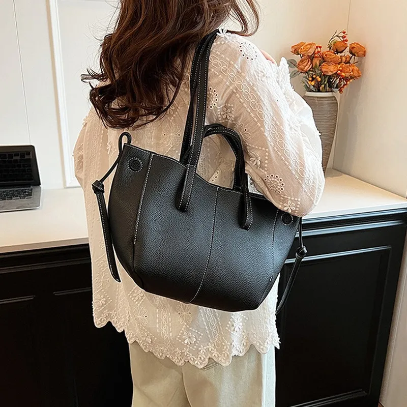 SEPTWOLVES PU One Shoulder Handbags Regular Women's Black/Red/Brown-2