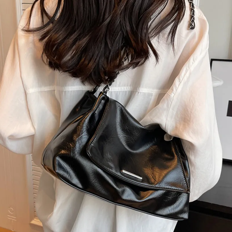 SEPTWOLVES PU Shoulder Bag Medium Size Women's Black/White/Silver-1