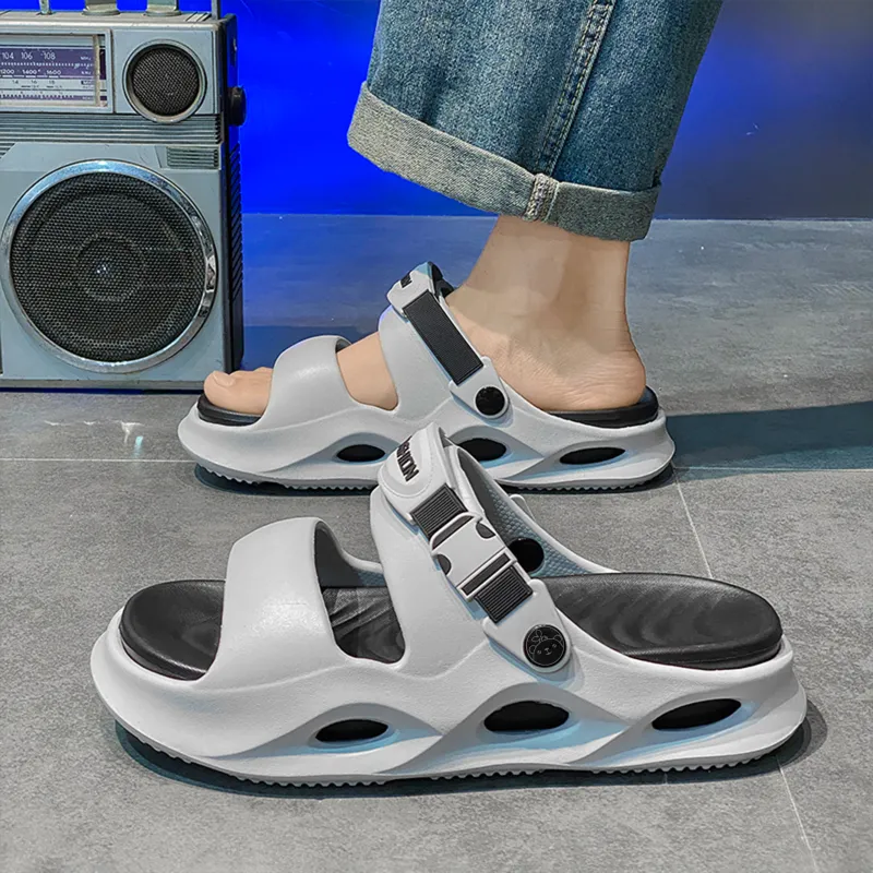 Budding Bear Beach Sandals Men's-2