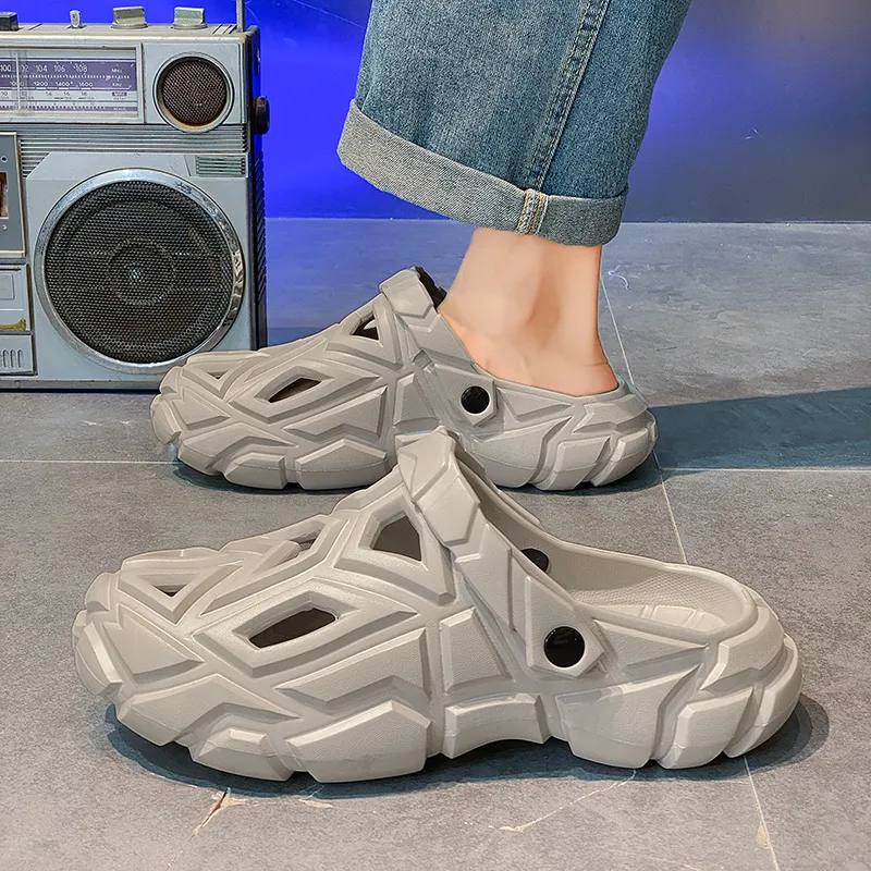 Budding Bear Clogs Men-2