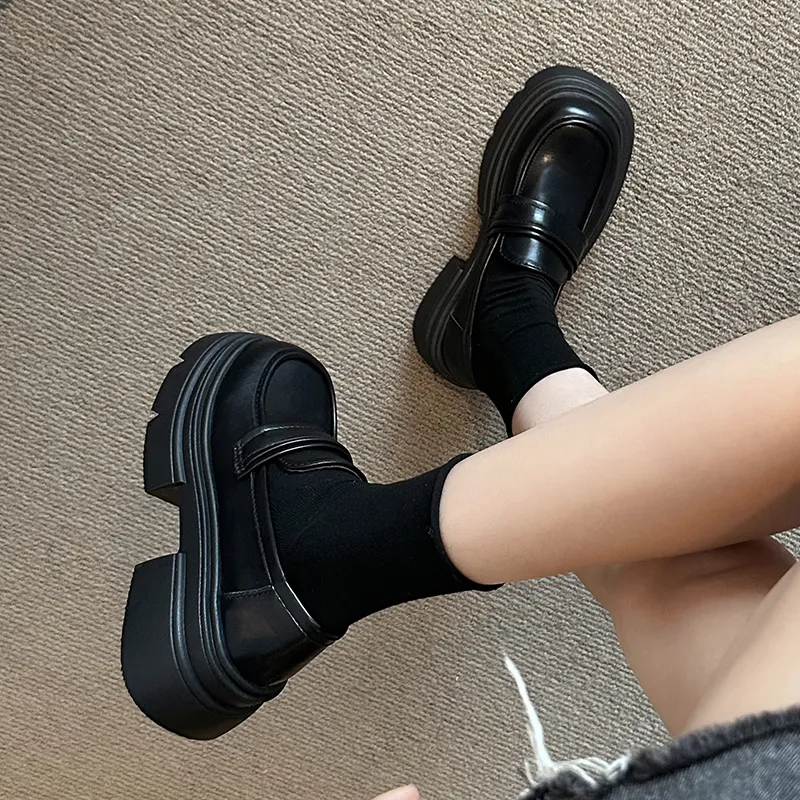 Budding Bear Loafers Women's Black/Brown-6