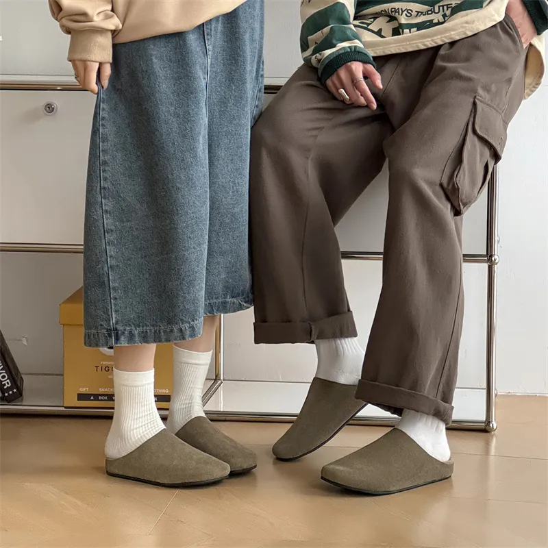 Budding Bear Closed Toe Slippers Unisex-10