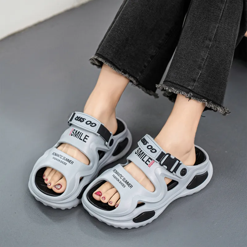 Budding Bear Beach Sandals Unisex-18
