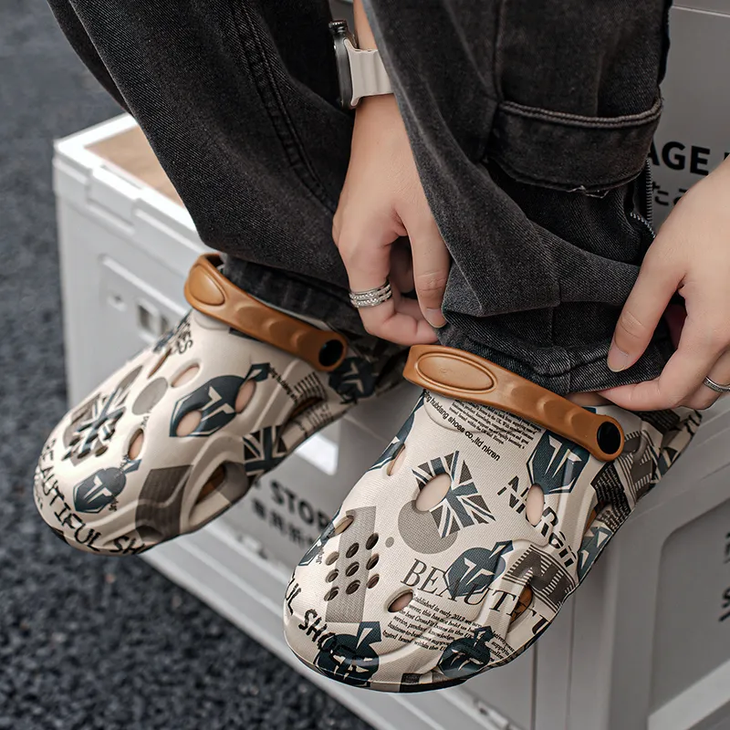 Budding Bear Clogs Men-3
