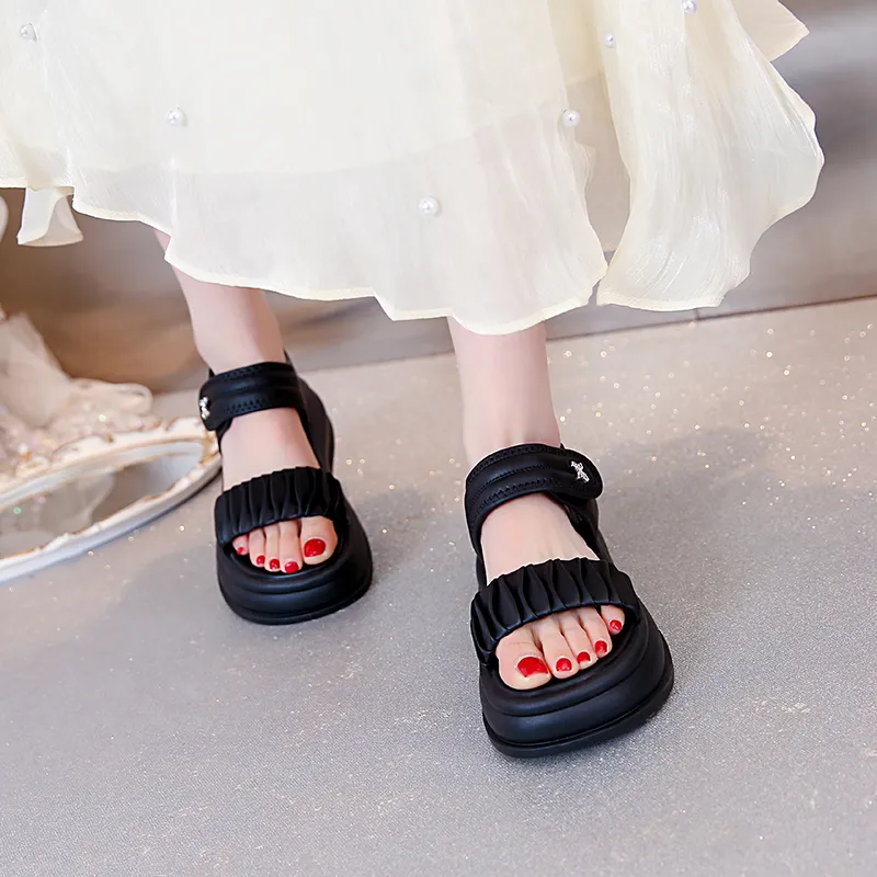 Budding Bear One Strap Sandals Women's-7