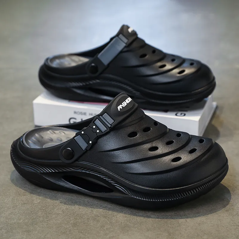 Budding Bear Clogs Men-12