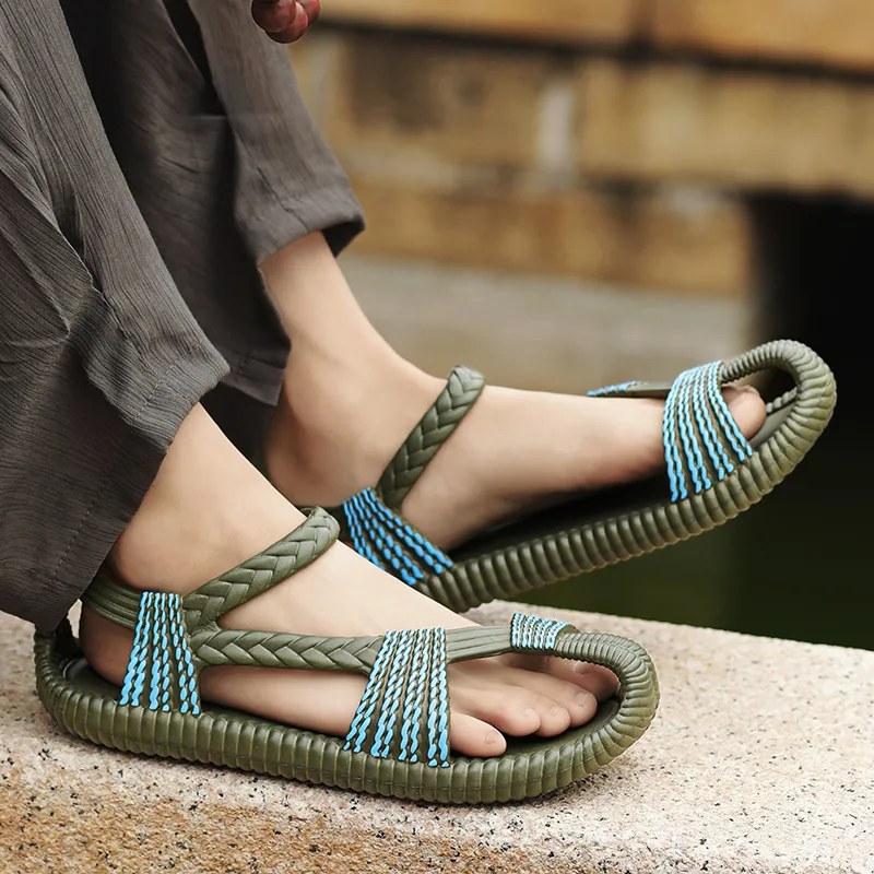 Budding Bear Beach Sandals Unisex-9