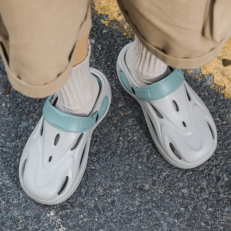 Budding Bear Clogs Men-11
