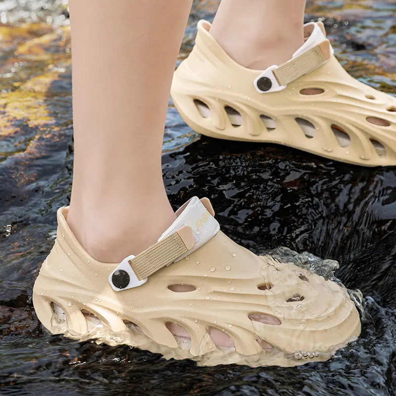 Budding Bear Clogs Men-6