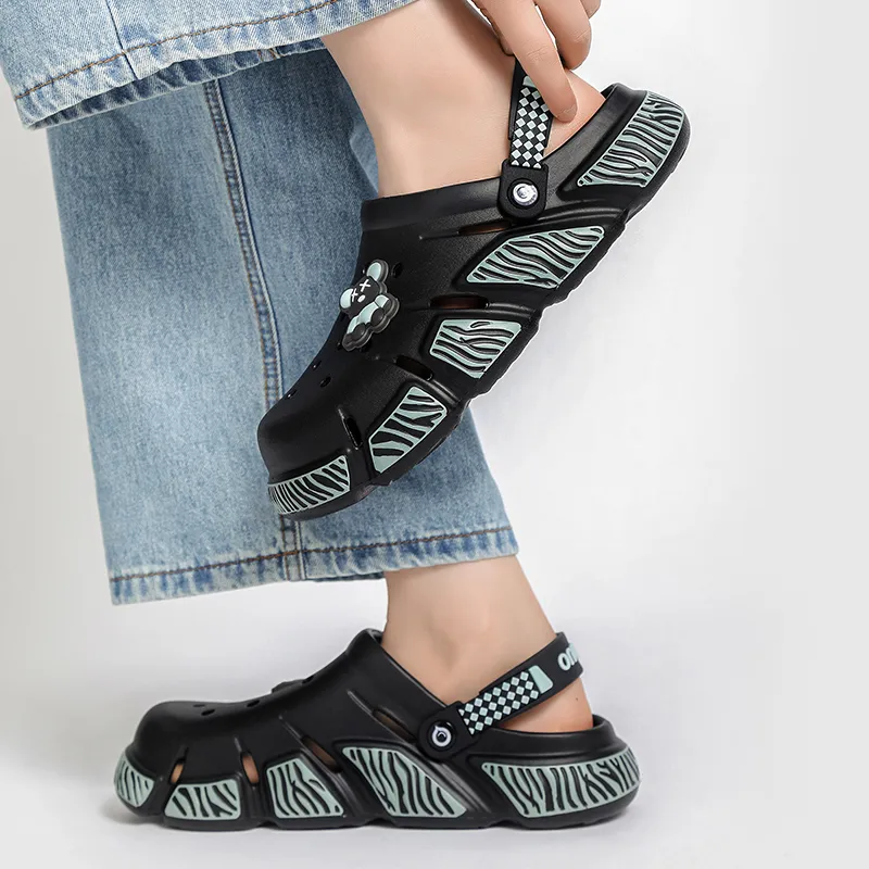Budding Bear Clogs Men-8