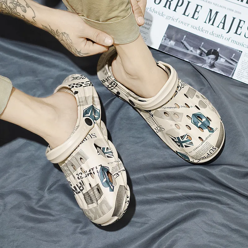 Budding Bear Clogs Men-1