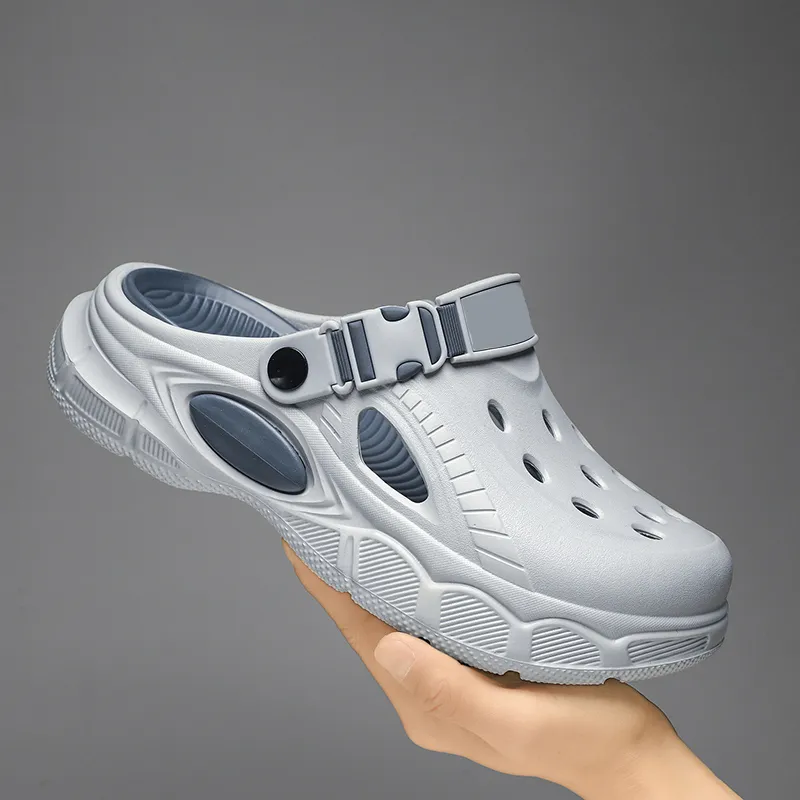 Budding Bear Clogs Men-8