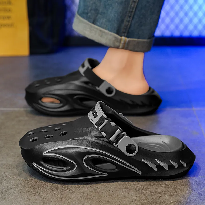 Budding Bear Clogs Men-14