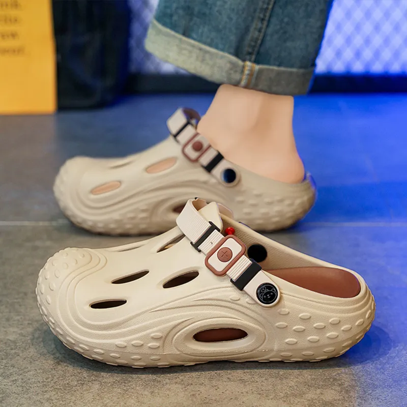 Budding Bear Clogs Men-10