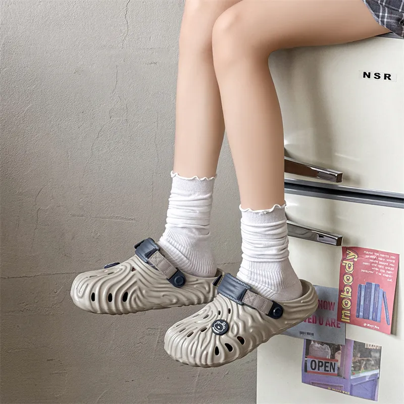 Budding Bear Clogs Women's-7