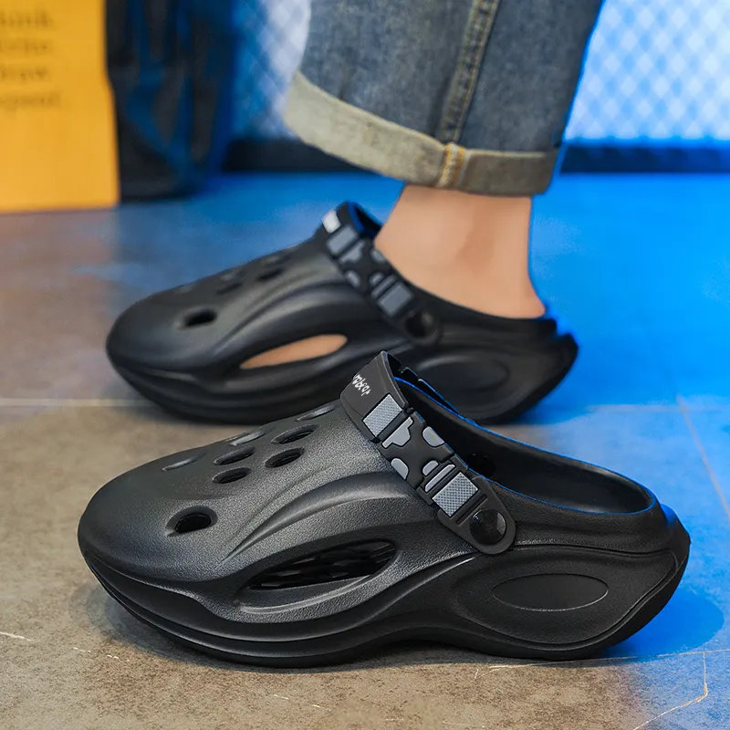 Budding Bear Clogs Men-2