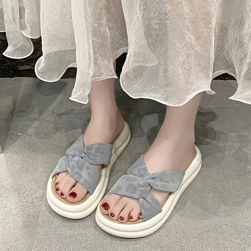 Budding Bear Slide Slippers Women's-1
