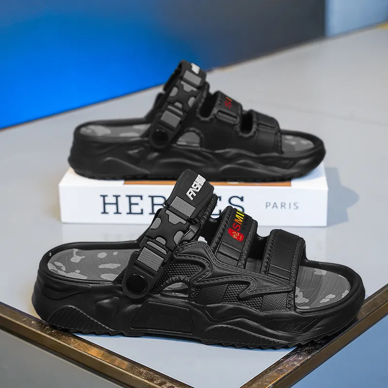 Budding Bear Beach Sandals Men's-10