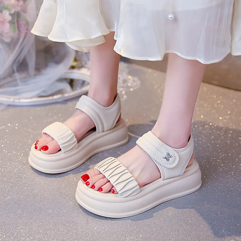 Budding Bear One Strap Sandals Women's-4