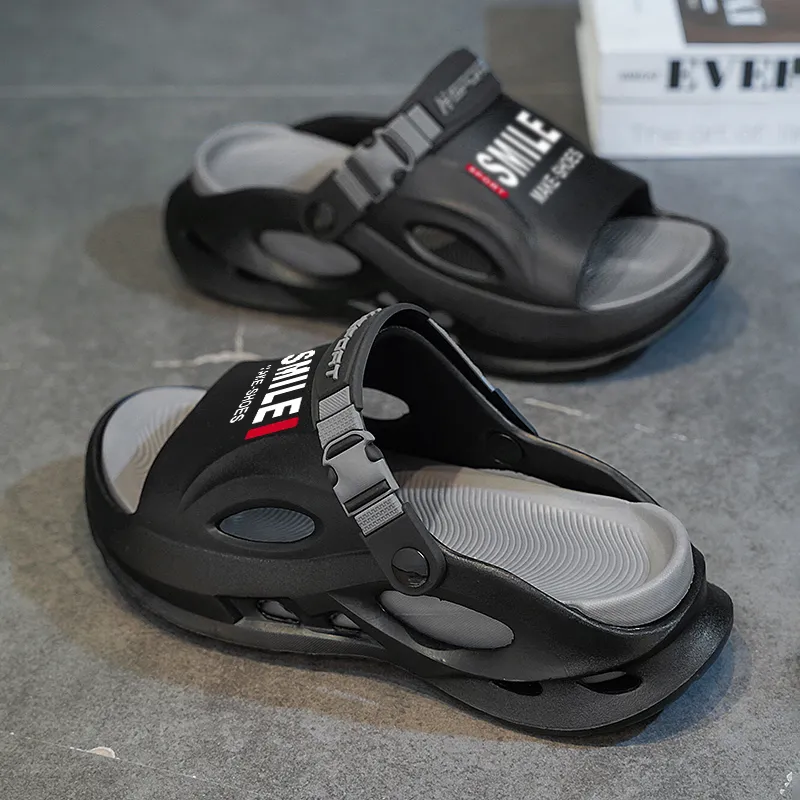 Budding Bear Beach Sandals Unisex-7