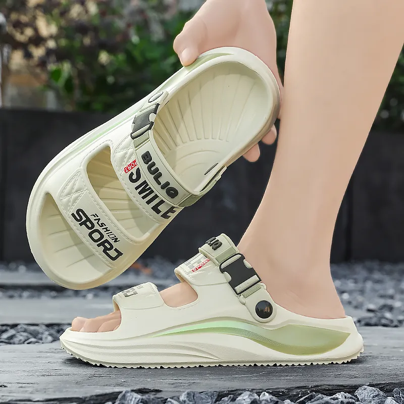 Budding Bear Beach Sandals Unisex-10