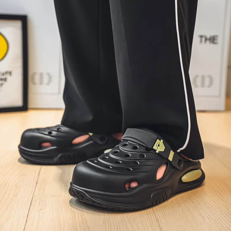 Budding Bear Clogs Men-10