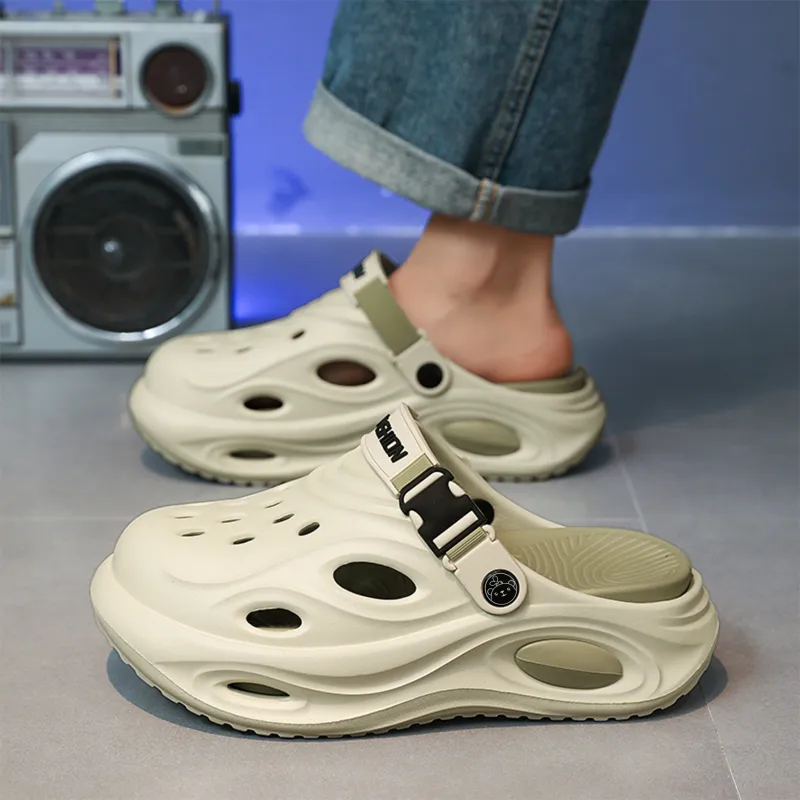 Budding Bear Clogs Men-18