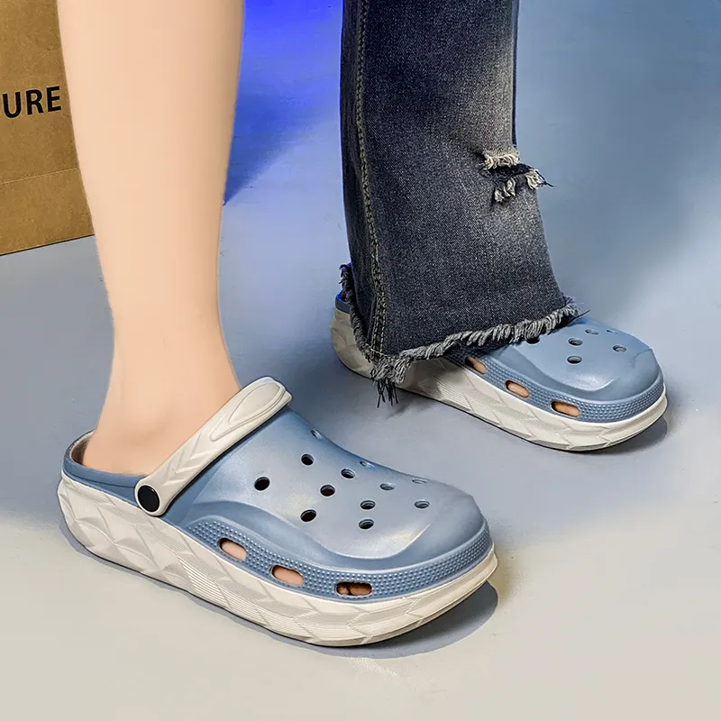 Budding Bear Clogs Men-3