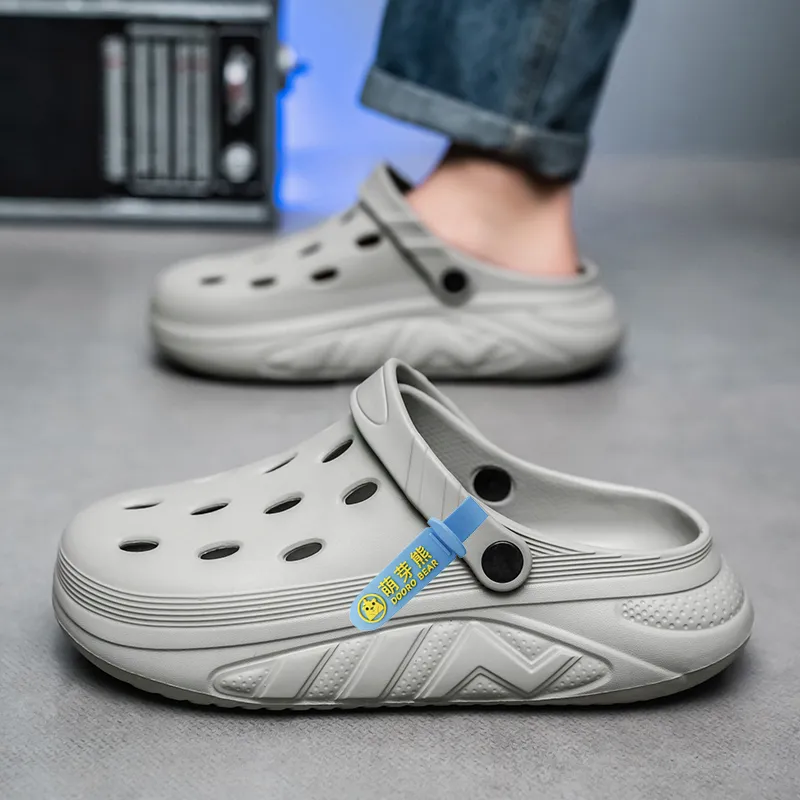 Budding Bear Clogs Men-10
