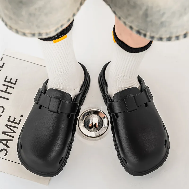 Budding Bear Closed Toe Slippers Men's-6