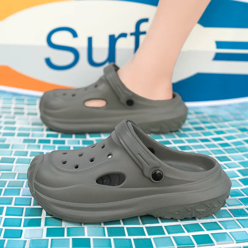 Budding Bear Clogs Men-15