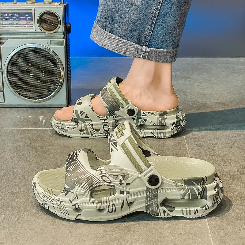 Budding Bear Beach Sandals Men's-10
