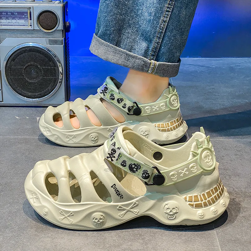 Budding Bear Clogs Men-14