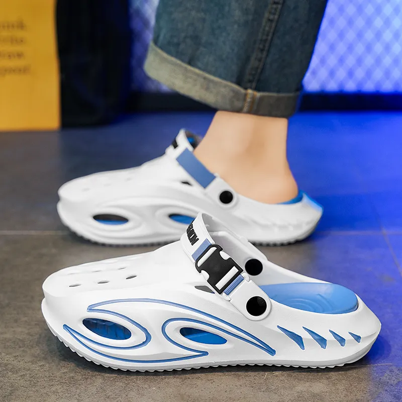 Budding Bear Clogs Men-9