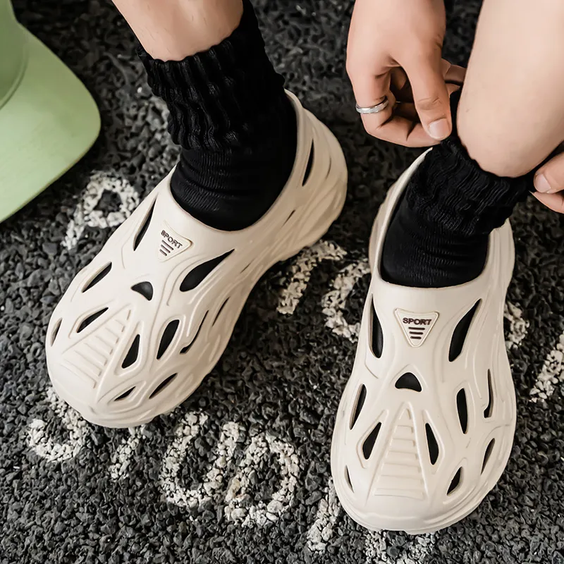 Budding Bear Clogs Men-10