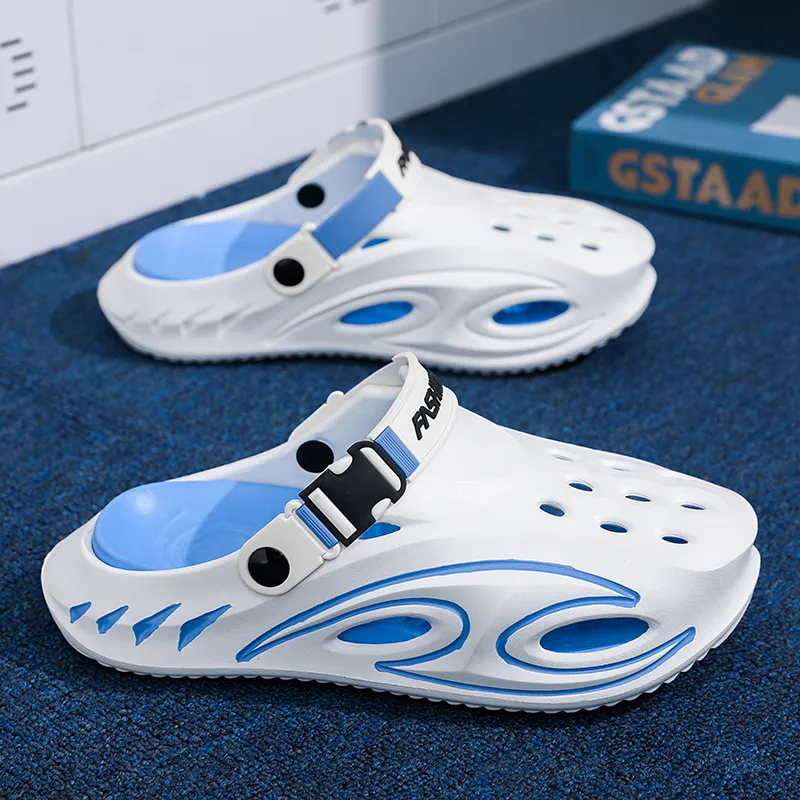 Budding Bear Clogs Men-8