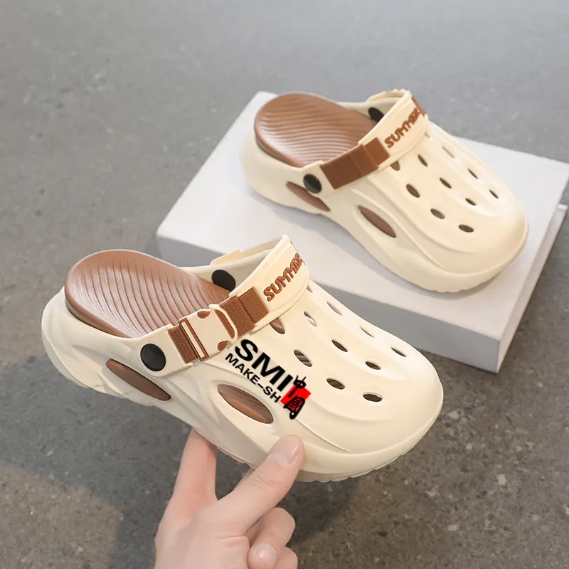 Budding Bear Clogs Unisex-11