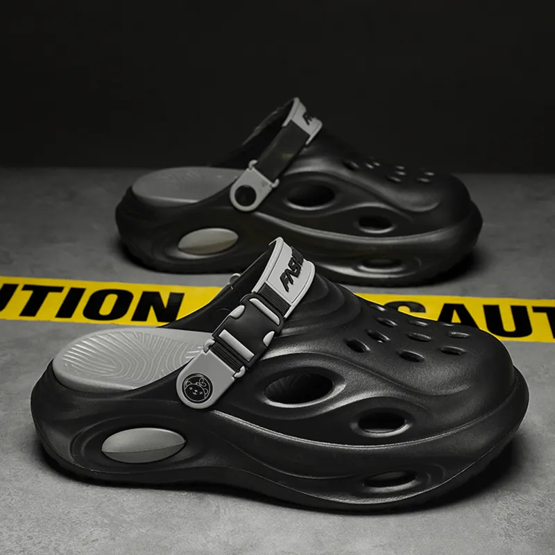 Budding Bear Clogs Men-2