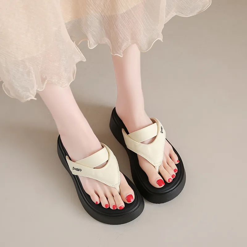 Budding Bear Flip Flops Women's-1