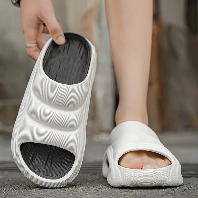 Budding Bear Slide Slippers Men's-8