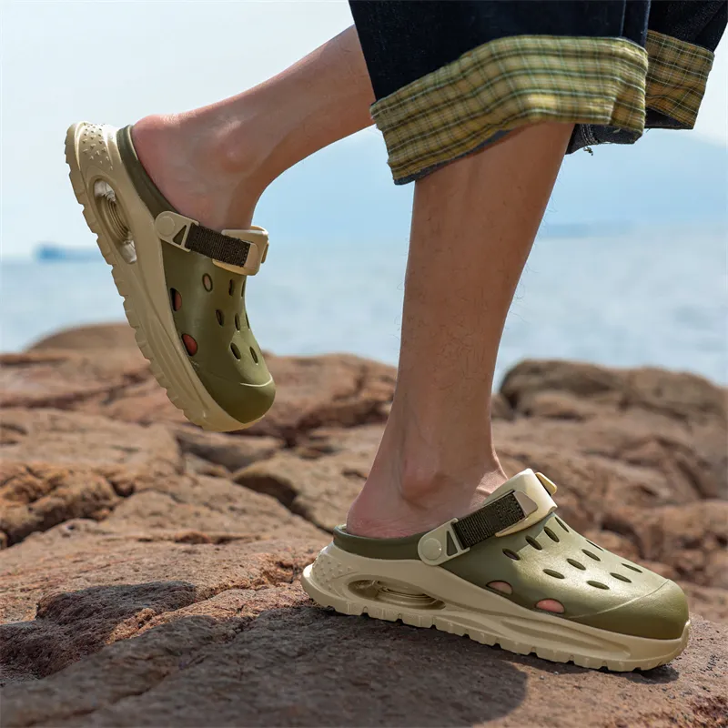 Budding Bear Clogs Men-6