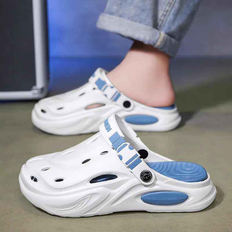 Budding Bear Clogs Men-8